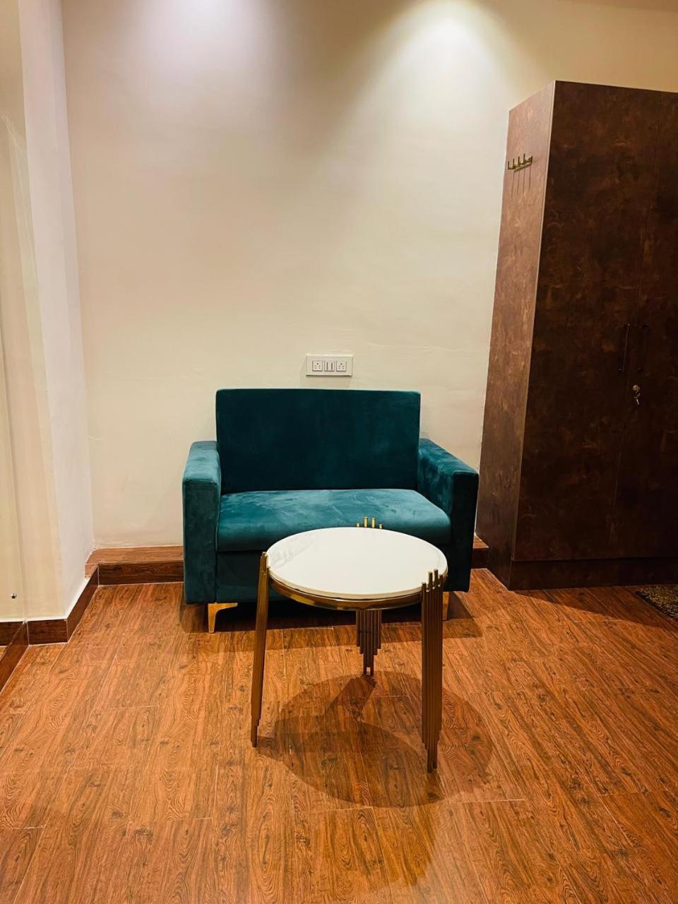The Taaj Inn Bangalore Extérieur photo